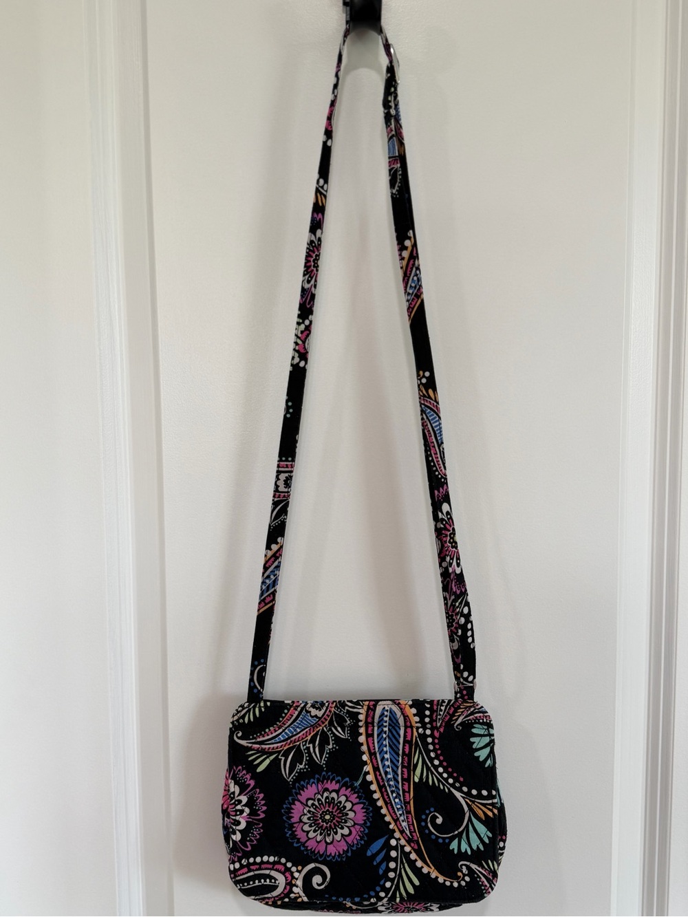 Vera Bradley Black Floral Paisley Crossbody Bag Quilted Shoulder Purse